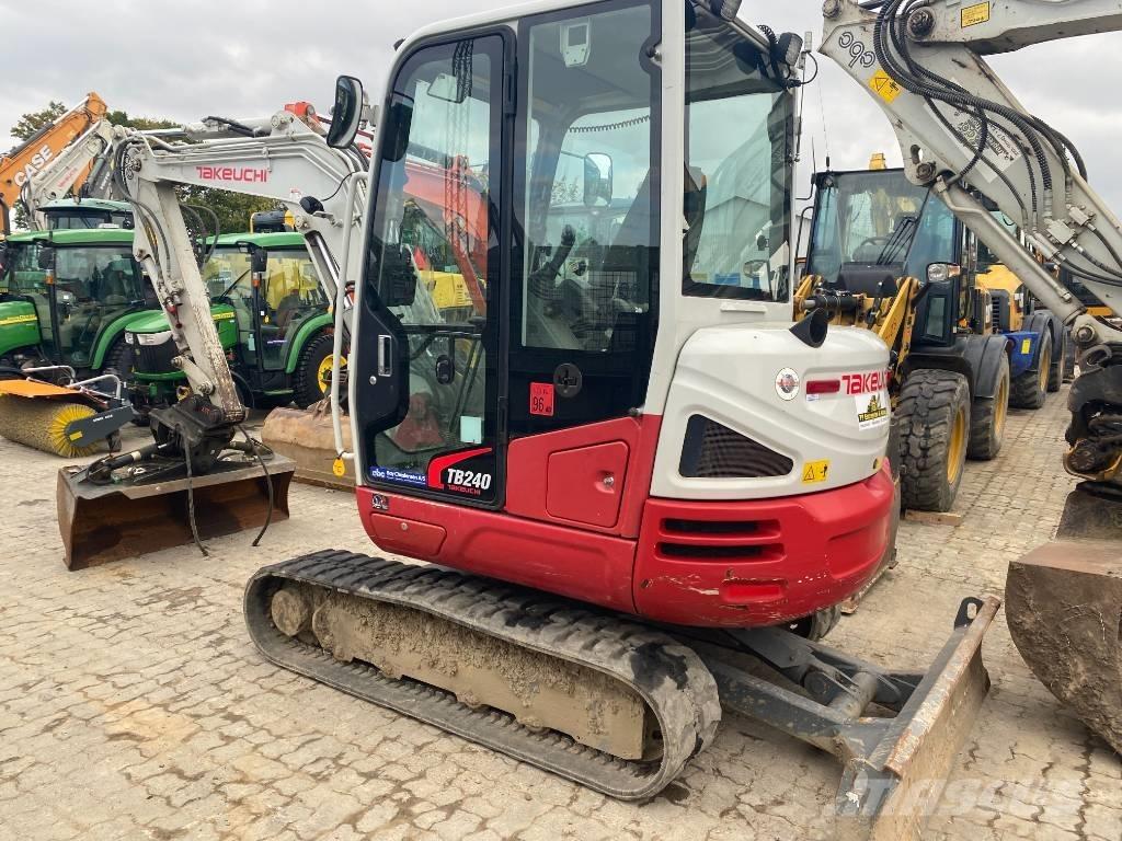 Takeuchi TB 240 Minigrävare < 7t