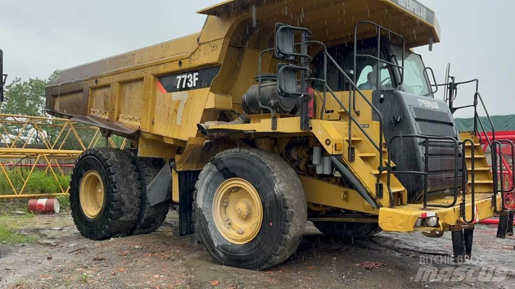 CAT 773 F Midjestyrd dumper