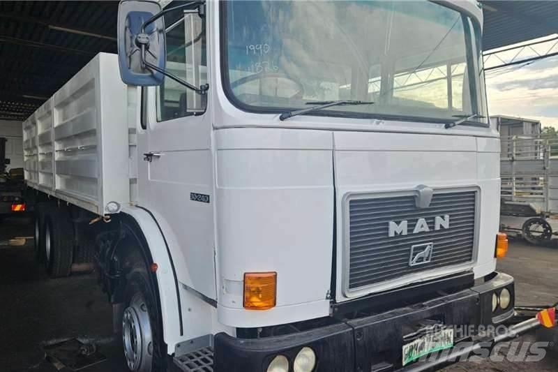 MAN 30-240 Övriga bilar