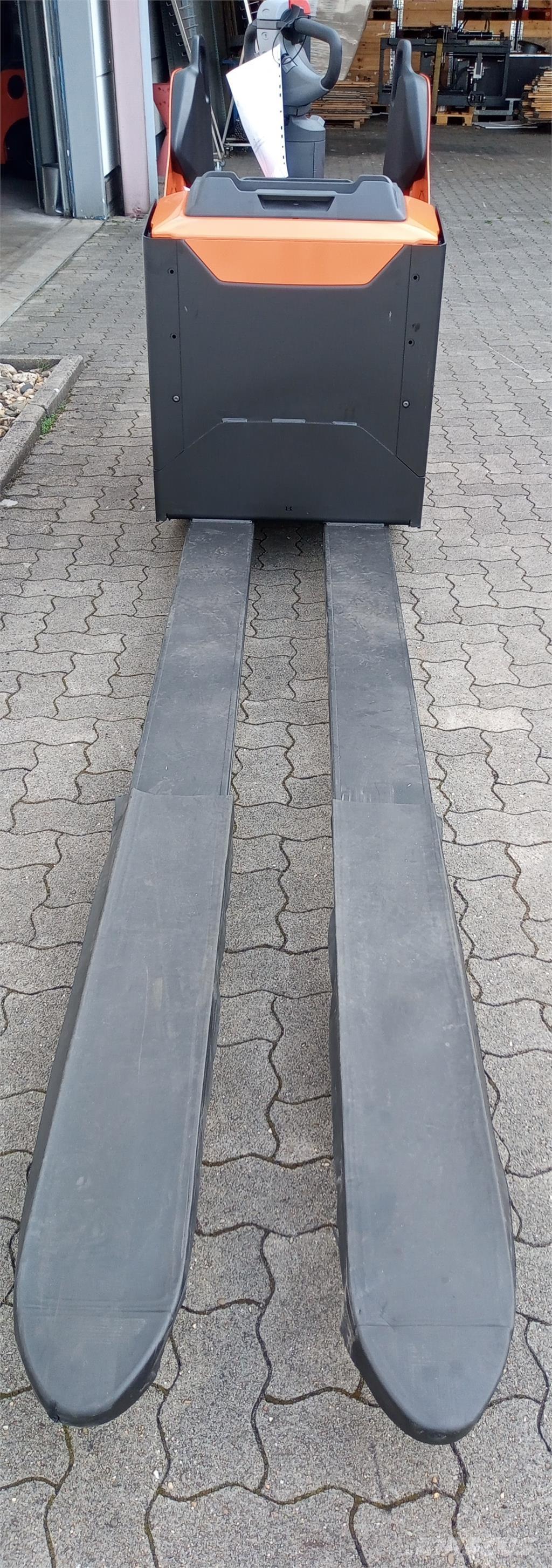 Toyota LPE 250 Staplare-led