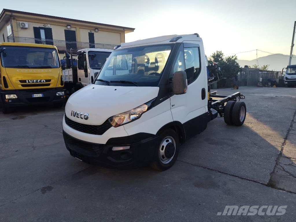 Iveco Daily 35-150 Kranbilar