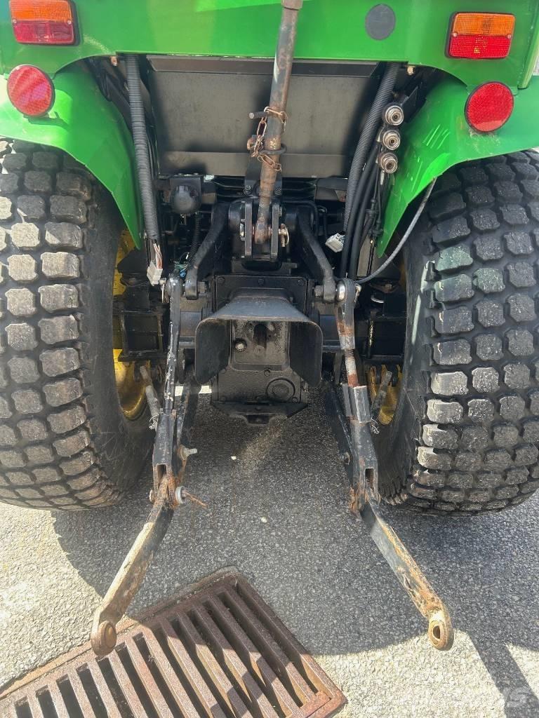 John Deere 4400 Kompakttraktorer