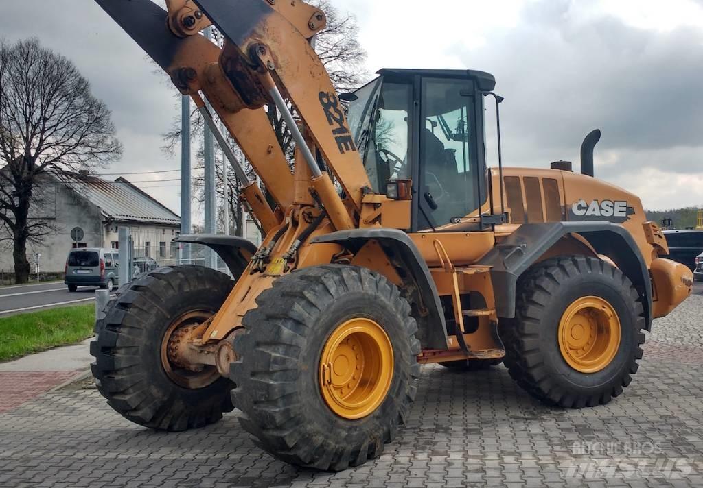 CASE 821 E Hjullastare
