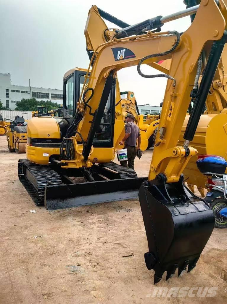 CAT 304 CR Minigrävare < 7t