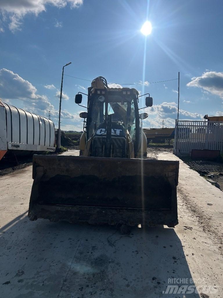 CAT 422 E Grävlastare