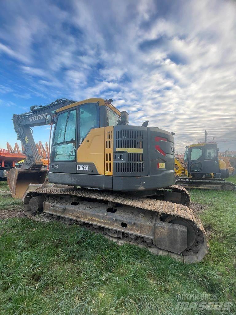 Volvo ECR 235 E Bandgrävare