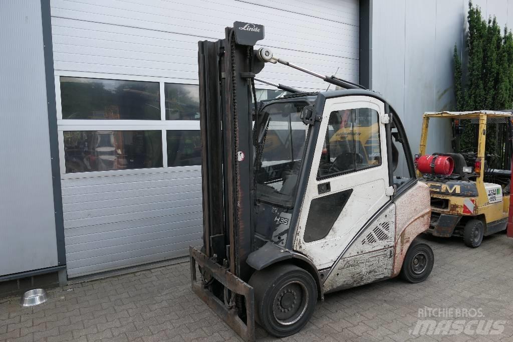 Linde H 35 D - 01 Dieselmotviktstruckar