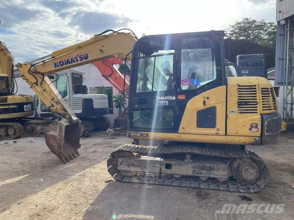 Komatsu PC 60-8 Bandgrävare