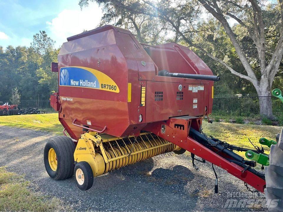 New Holland BR 7060 Rundbalspressar