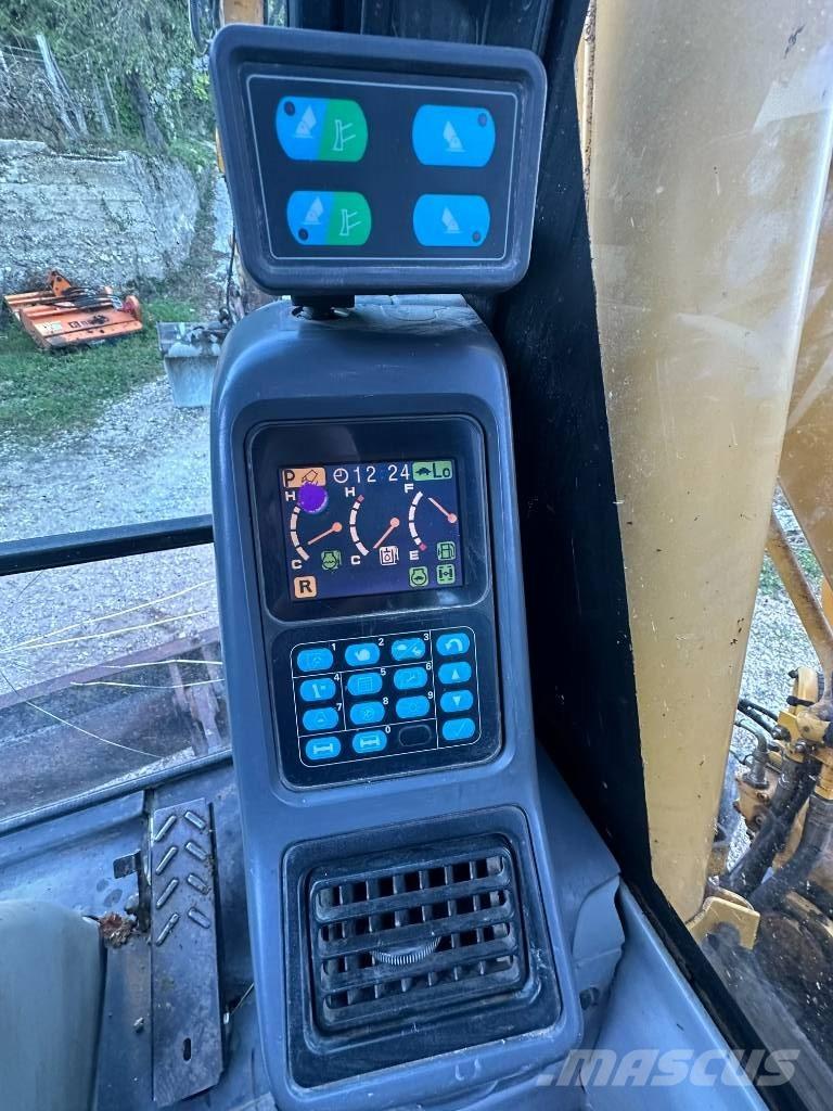 Komatsu PW 160-7E0 Hjulgrävare