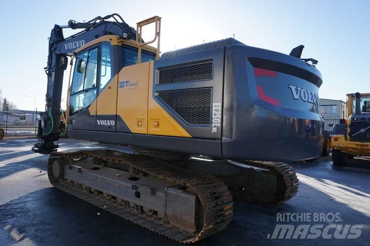 Volvo EC 250 E NL Bandgrävare