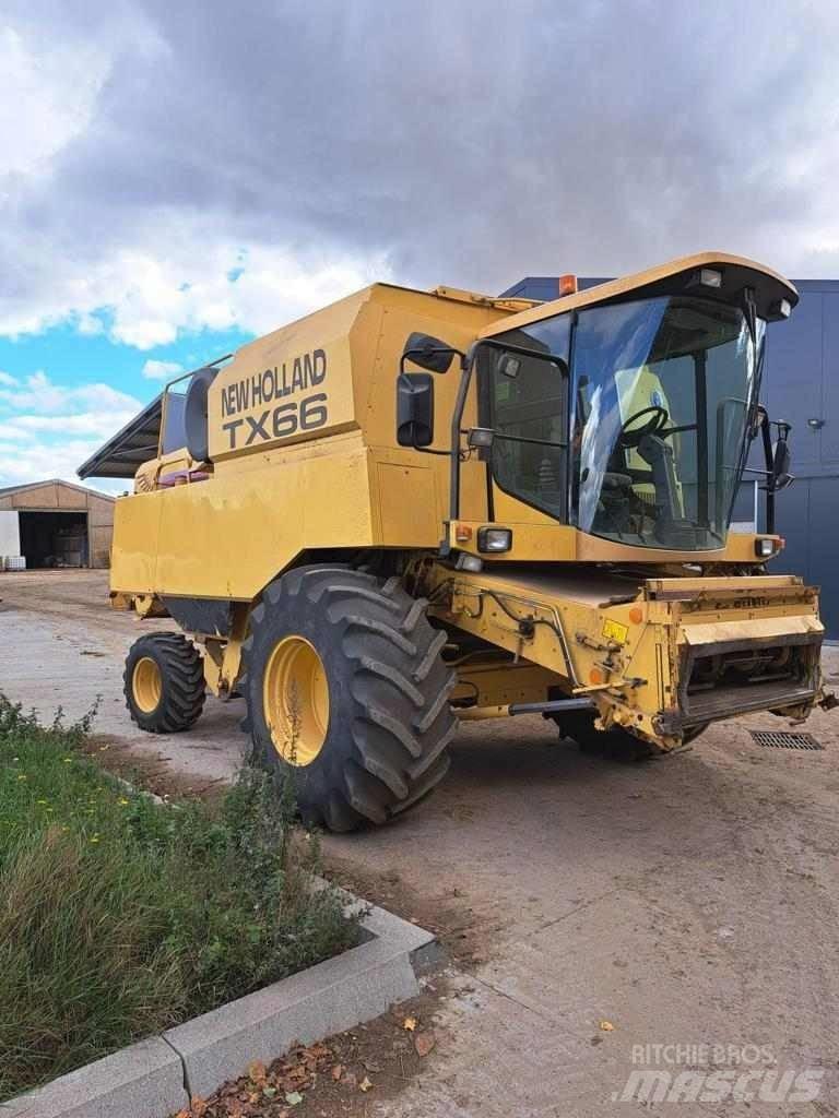 New Holland TX 66 Skördetröskor