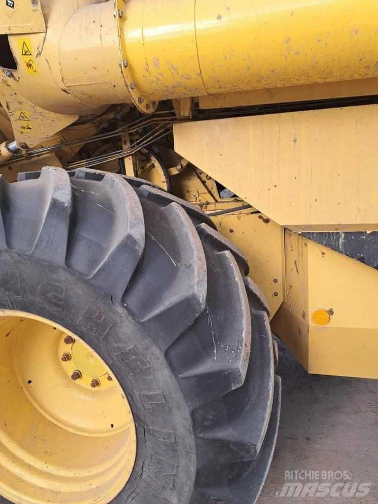 New Holland TX 66 Skördetröskor