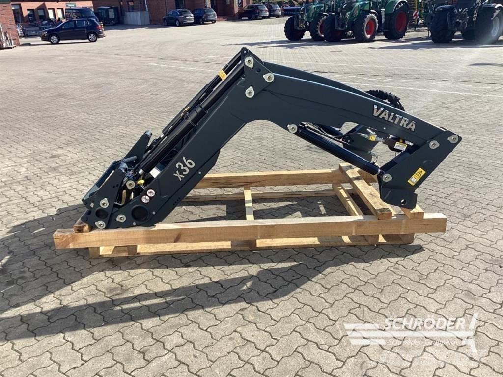 Valtra X36 DM Frontlastare och grävare