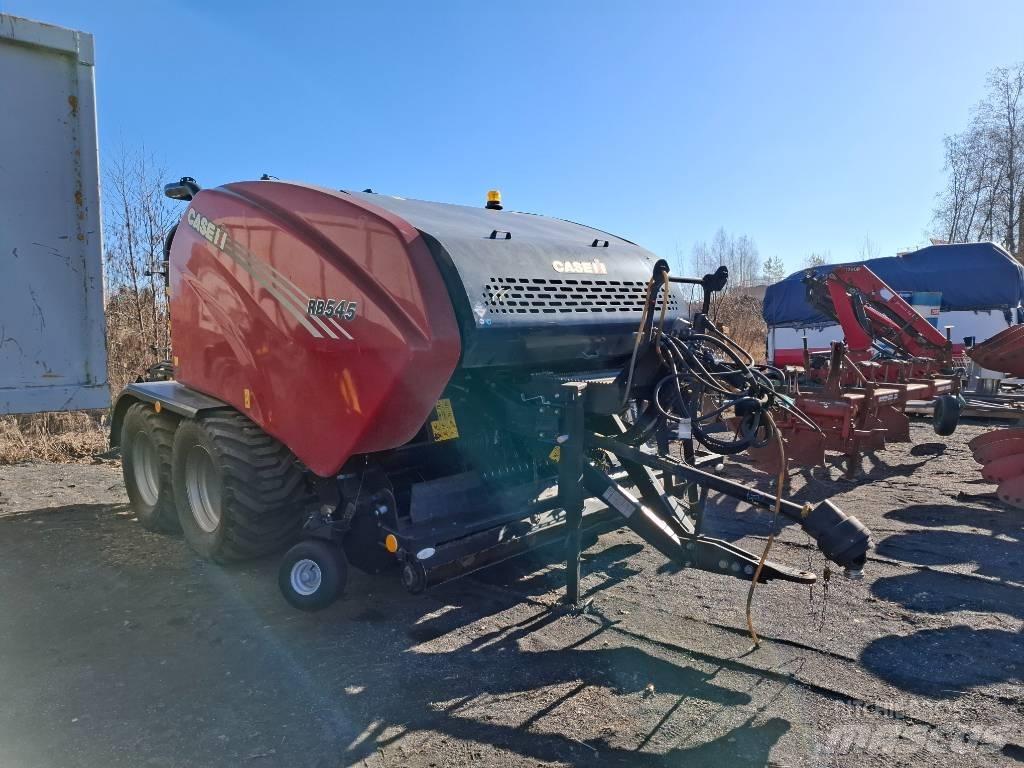 Case IH RB 545 Rundbalspressar