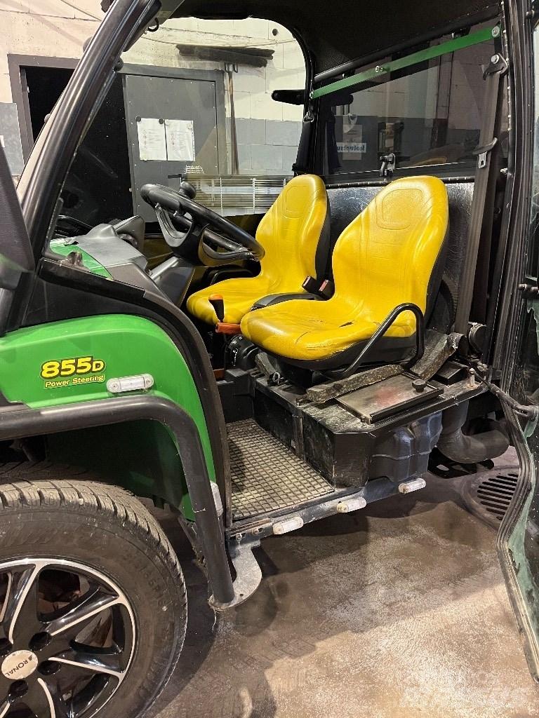 John Deere 855 D UTV:er