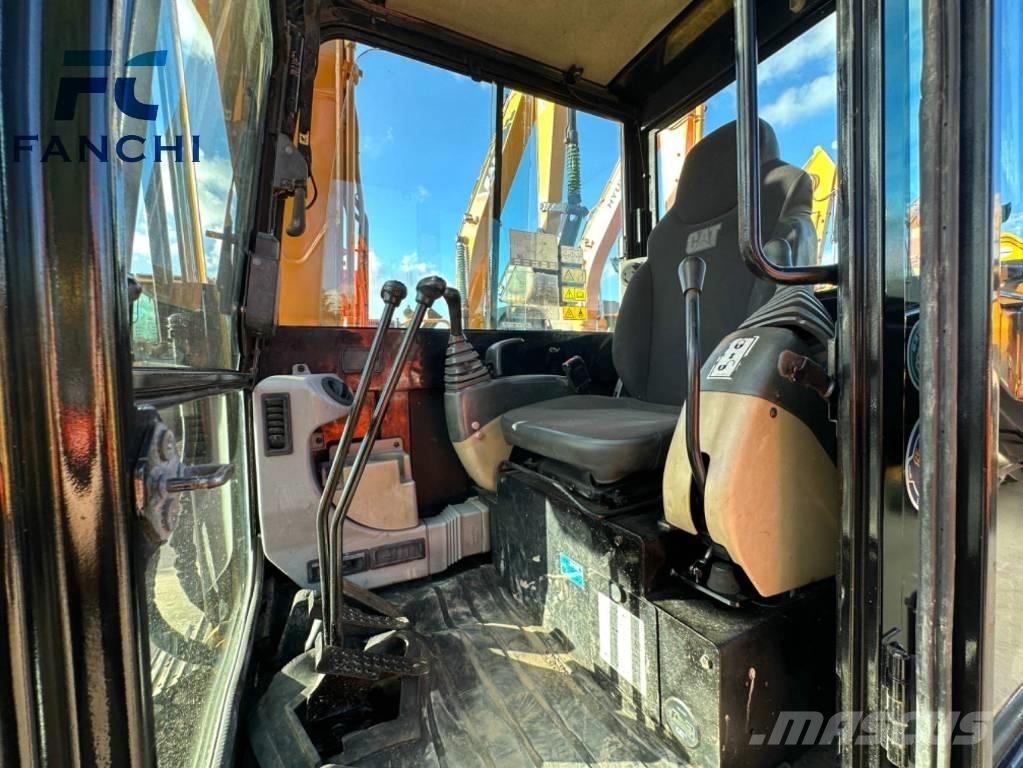 CAT 305.5 E 2 Bandgrävare