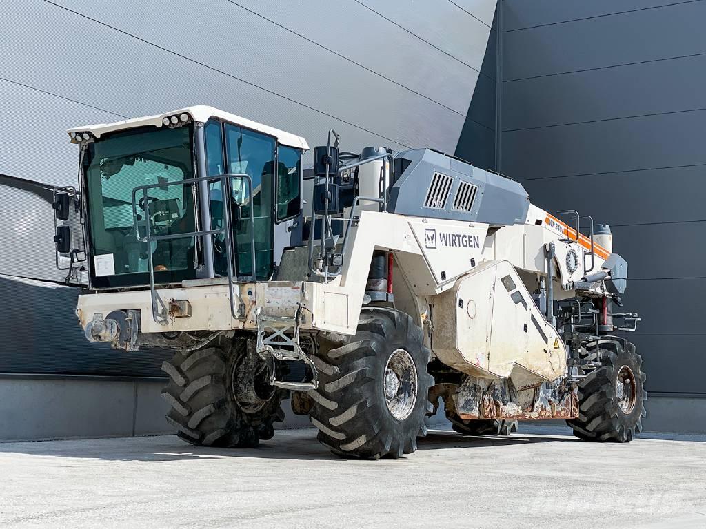 Wirtgen WR 240i Återvinningsmaskiner för asfalt