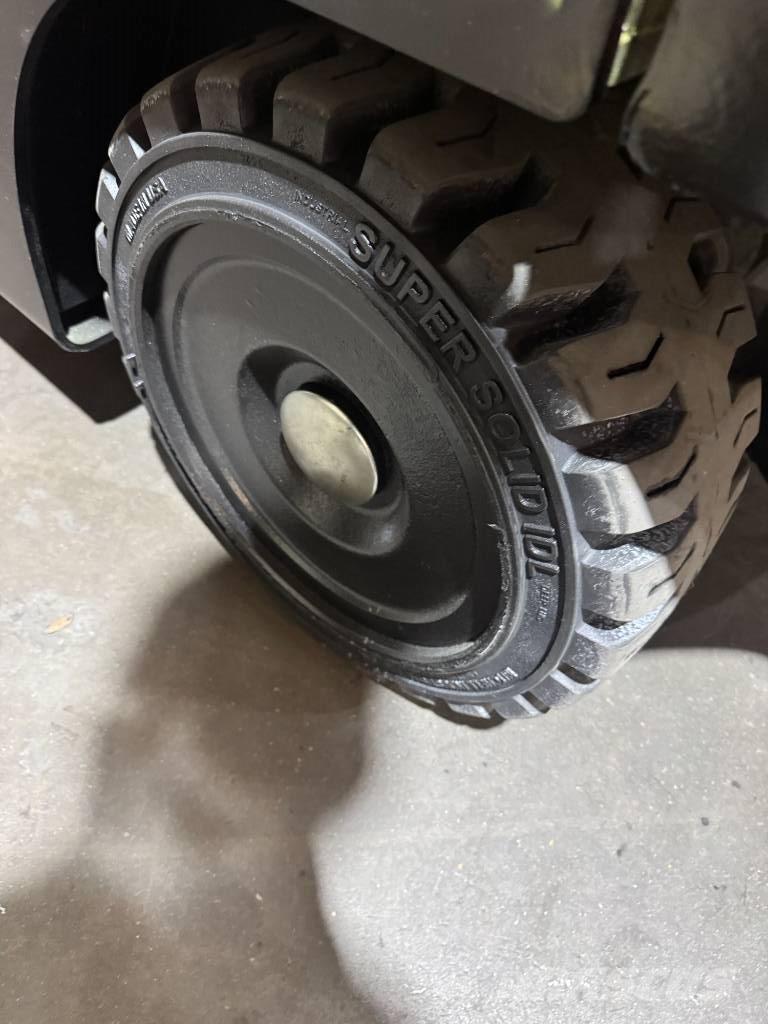 Hyster E 120 XN Elmotviktstruckar