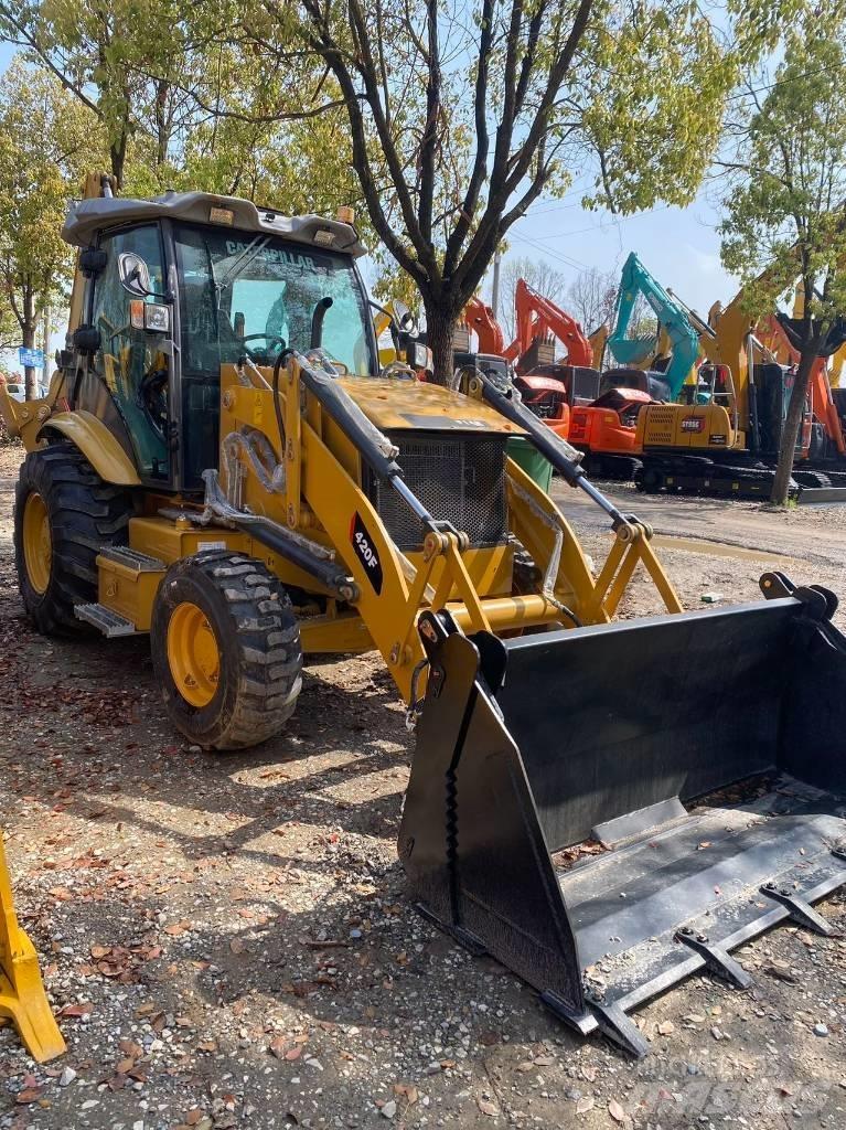 CAT 420 F Grävlastare