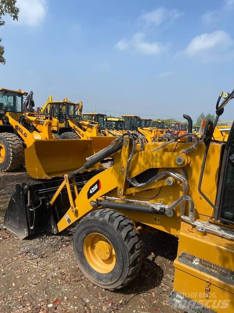 CAT 420 F Grävlastare