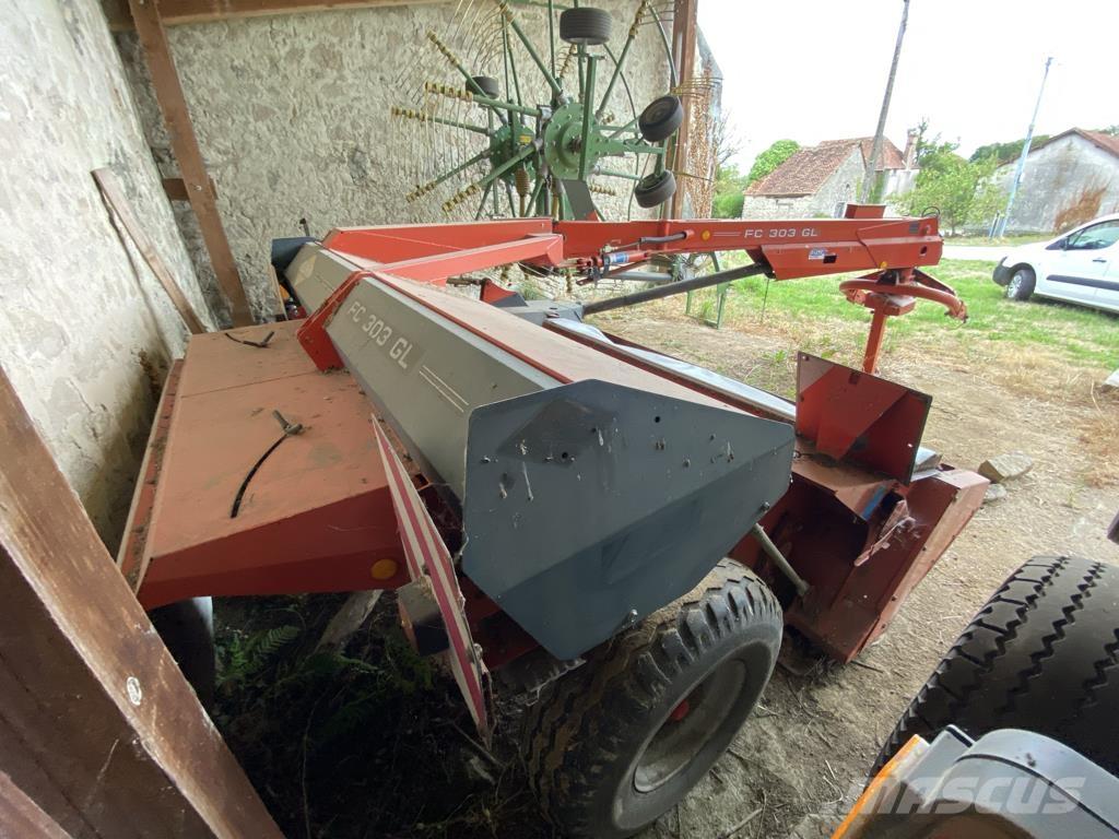 Kuhn FC303GL Monterade och påhängda gräsklippare