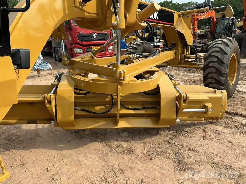 CAT 140 K Väghyvlar