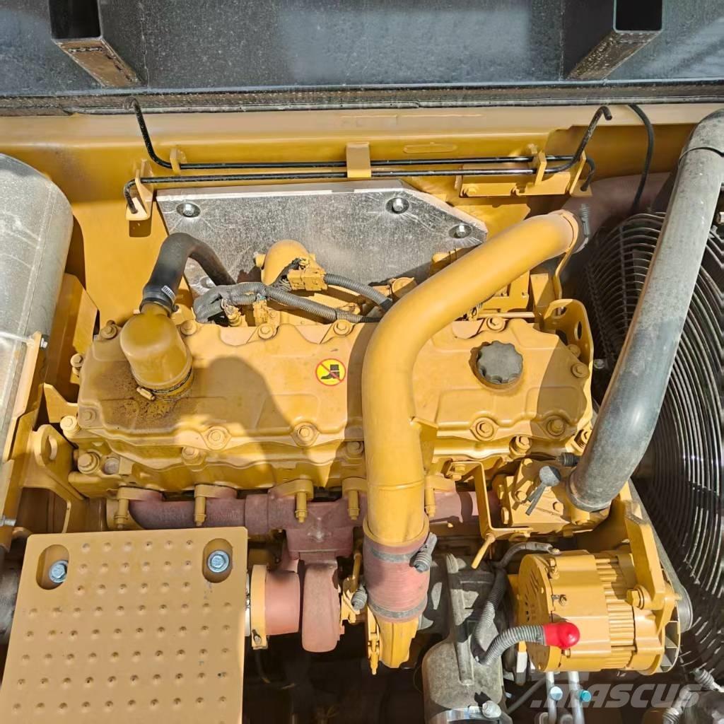 CAT 329 D Bandgrävare
