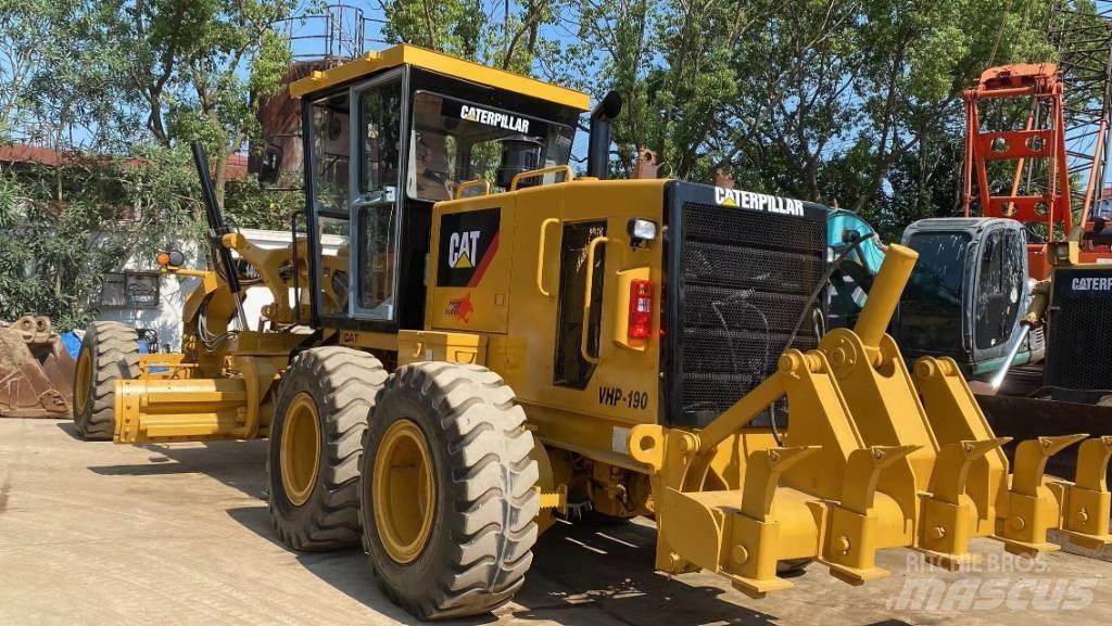CAT 140 K Väghyvlar