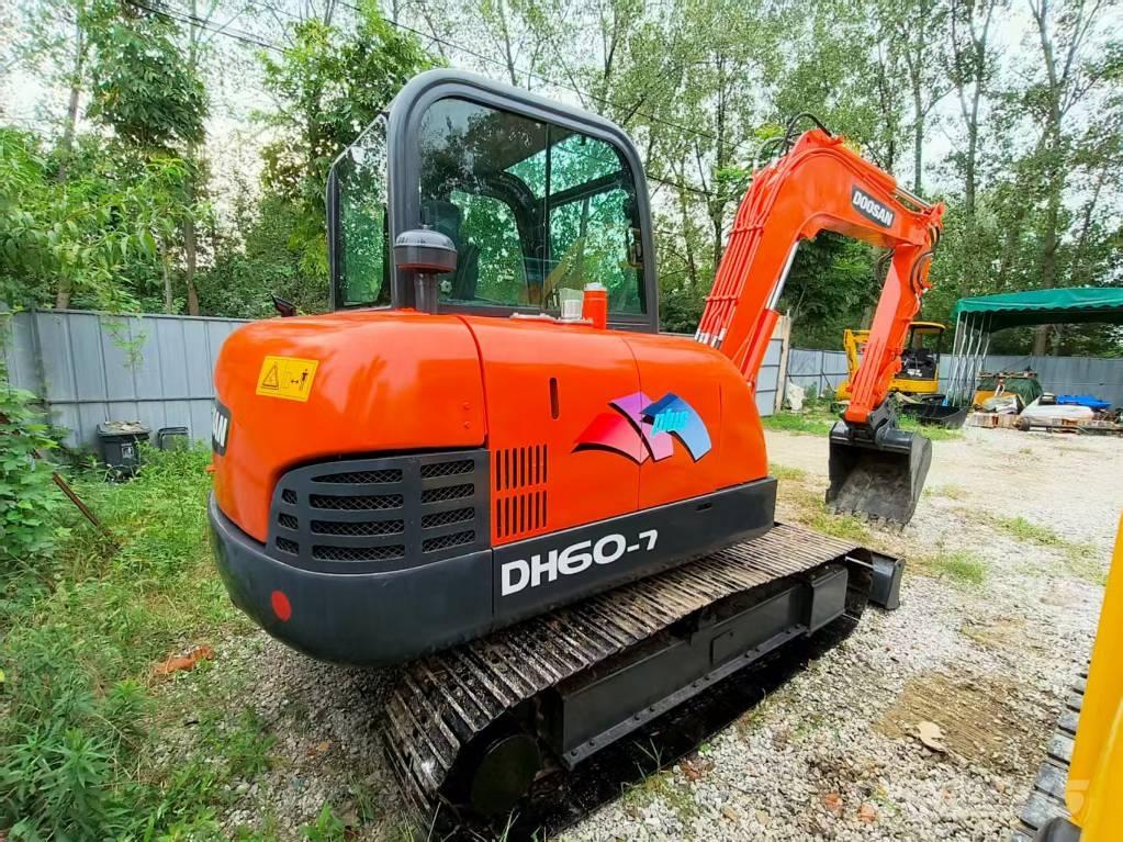 Doosan DH 60 Minigrävare < 7t