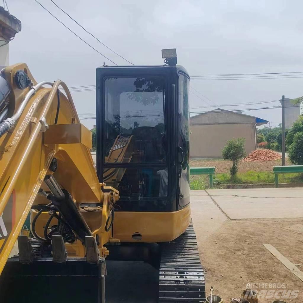 CAT 303.5 E CR Minigrävare < 7t