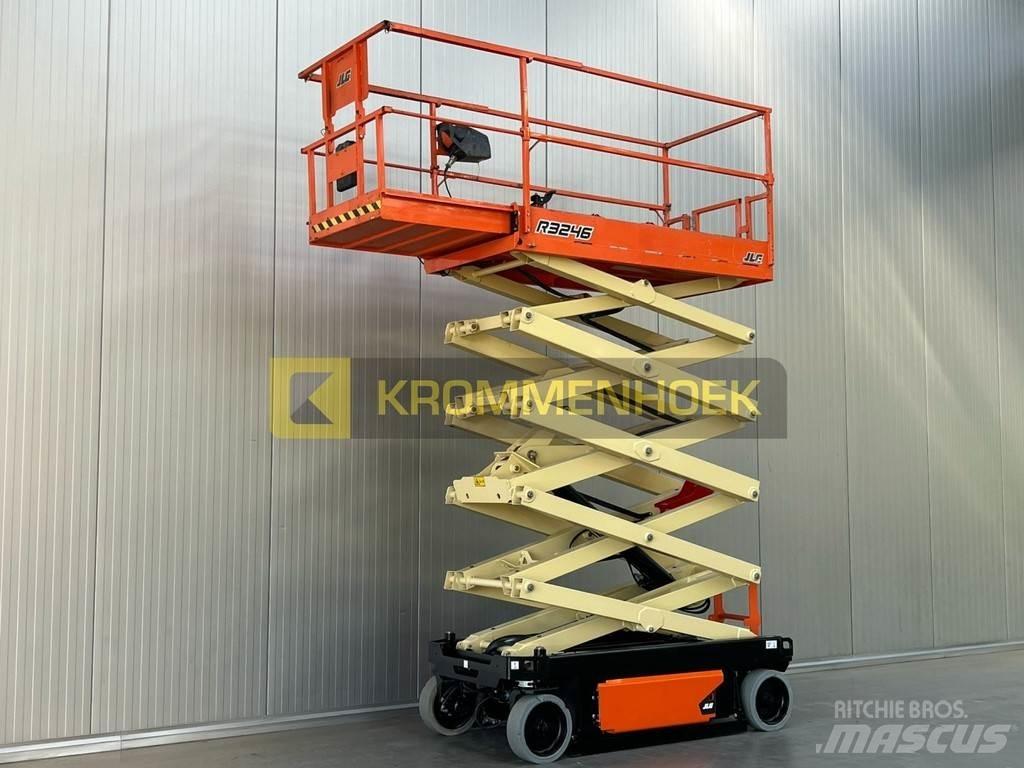 JLG R 3246 Saxliftar
