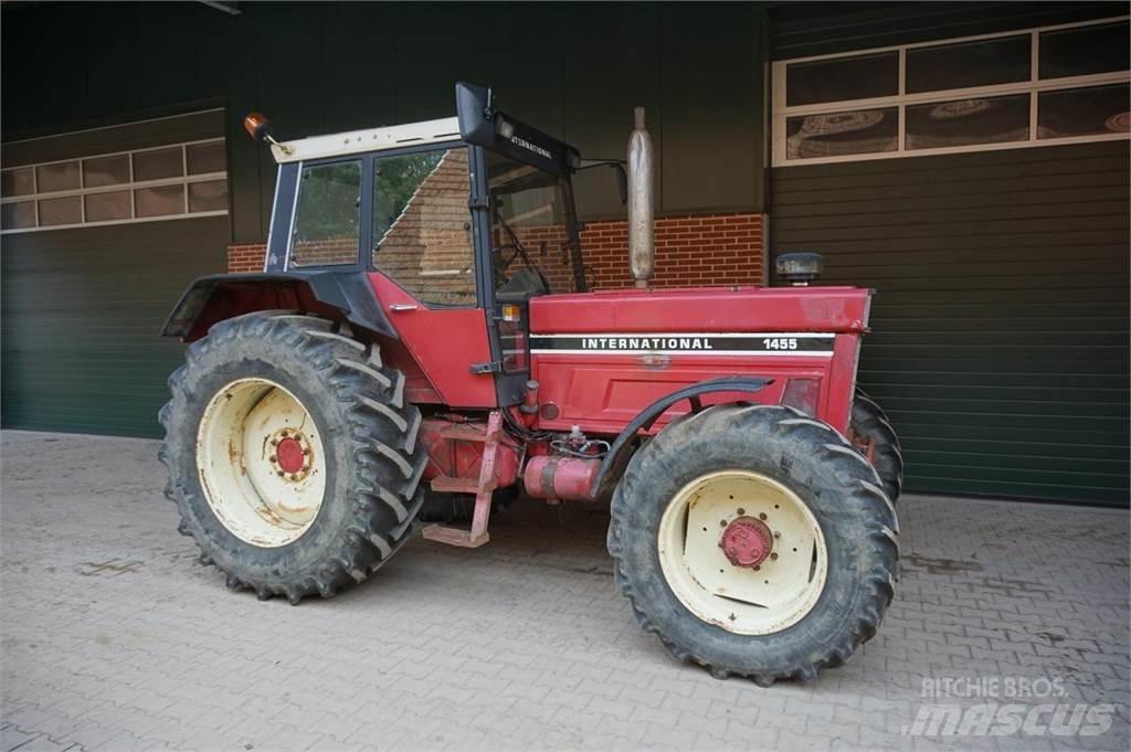 Case IH IHC 1455 Traktorer