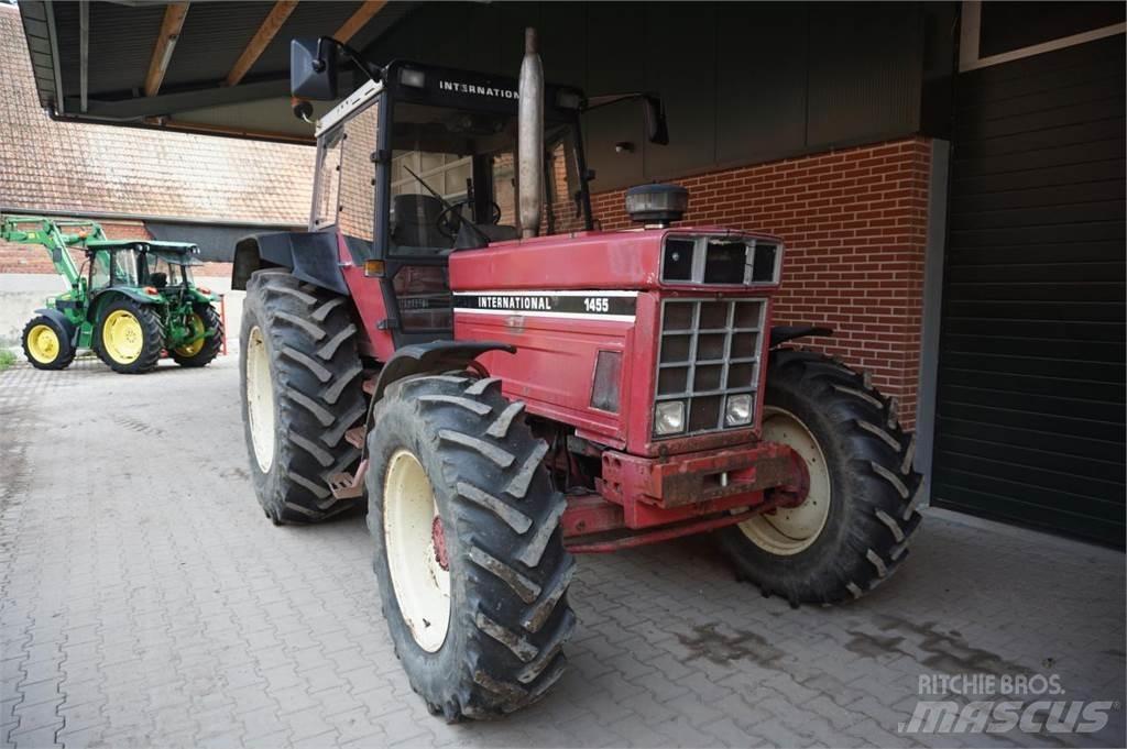Case IH IHC 1455 Traktorer
