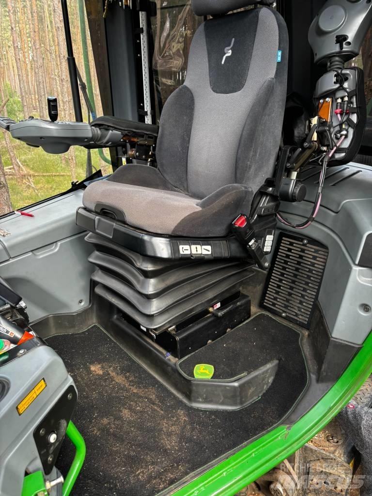 John Deere 1170 E Skördare