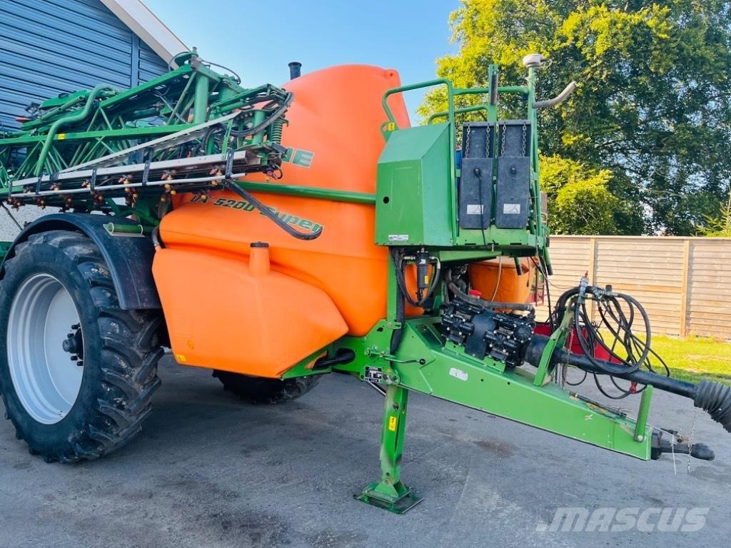 Amazone UX 5200 Dragna sprutor