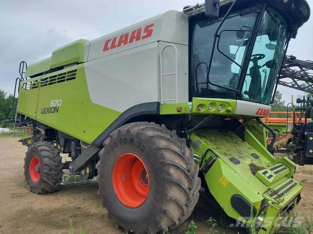 CLAAS Lexion 670 Skördetröskor