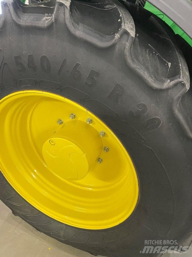 John Deere 6155R Traktorer