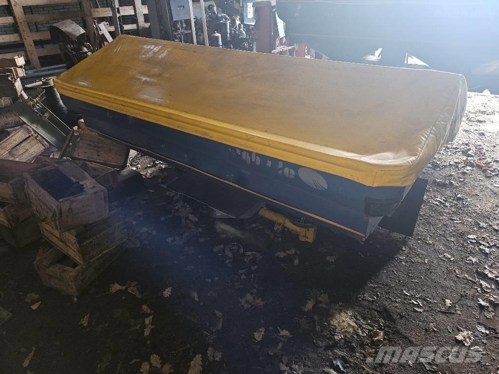 Bogballe M2 Mineralgödselspridare