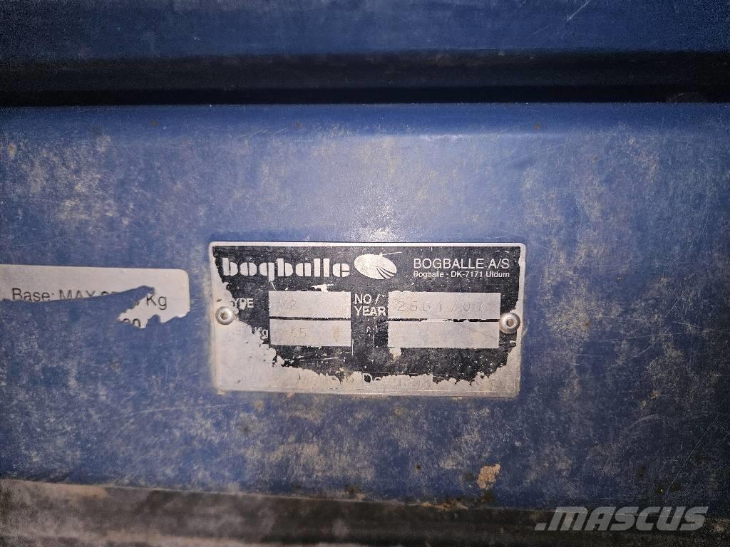 Bogballe M2 Mineralgödselspridare