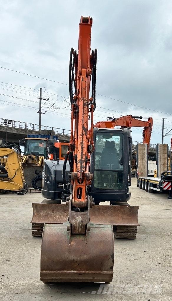 Hitachi Zaxis 85 USB Midigrävmaskiner 7t - 12t