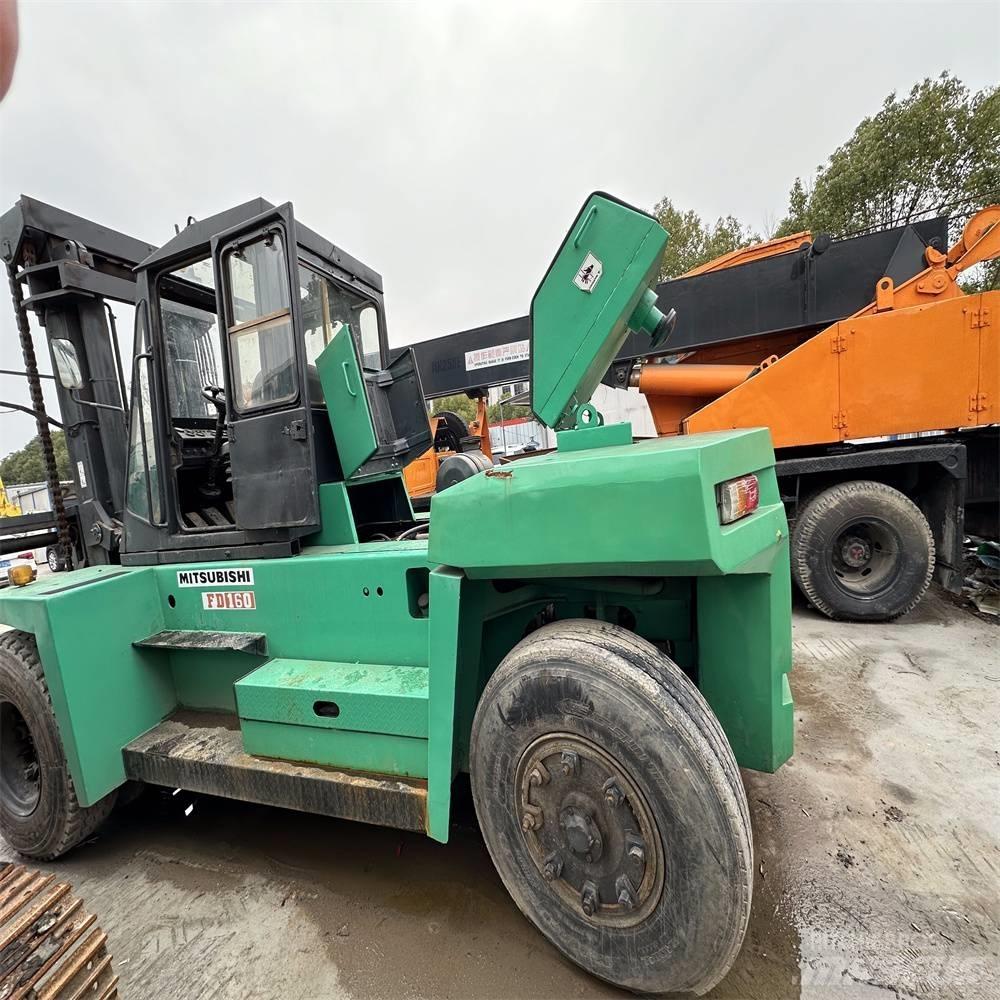 Mitsubishi FD160 Dieselmotviktstruckar