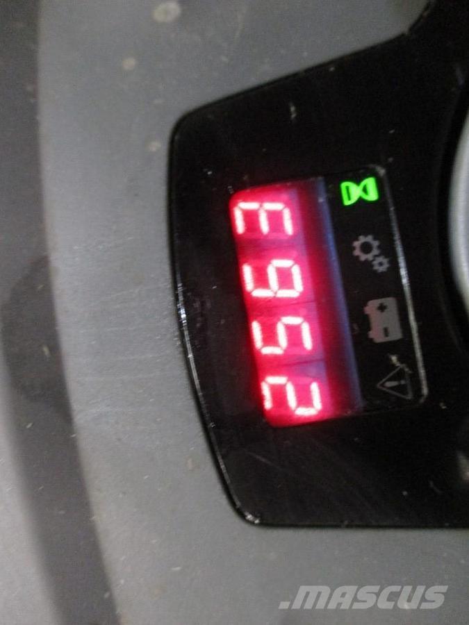 Toyota SPE120 Låglyftare med plattform