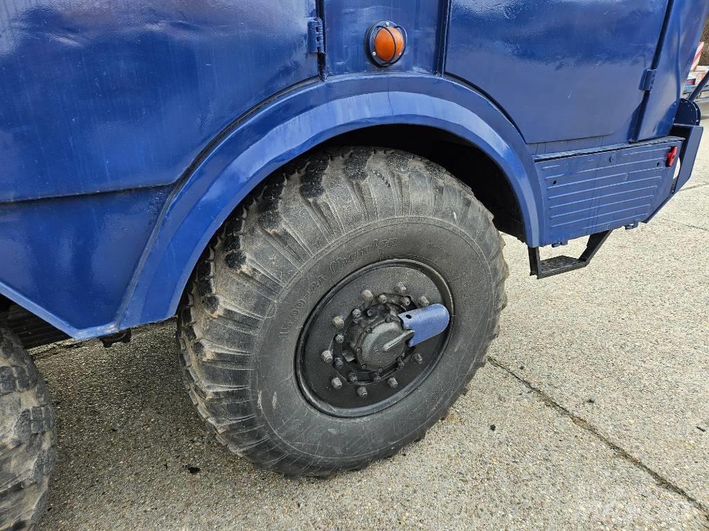 Tatra 813 8x8 KOLOS Chassier