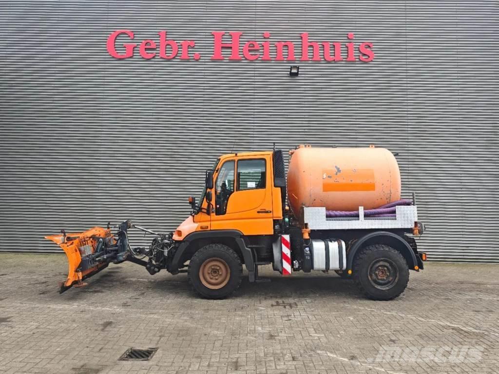 Unimog 405/10 Slamsugningsbil