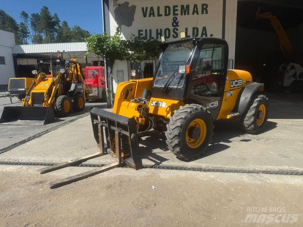 JCB 527-55 Redskapsbärare för lantbruk