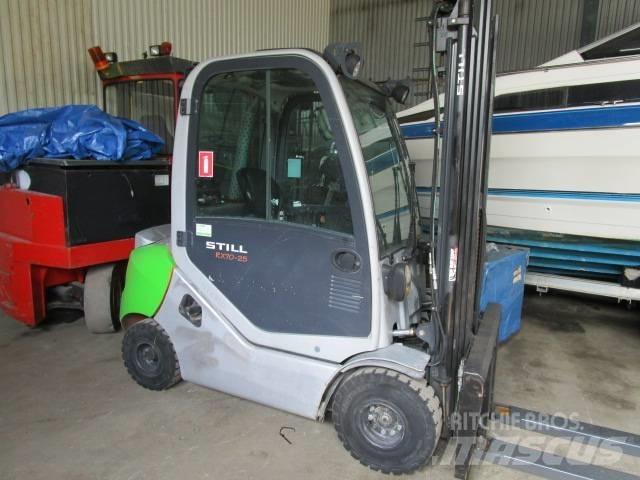 Still Diesel truck Dieselmotviktstruckar