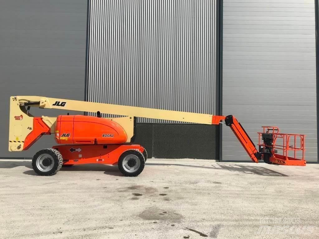 JLG 800 AJ Bomliftar