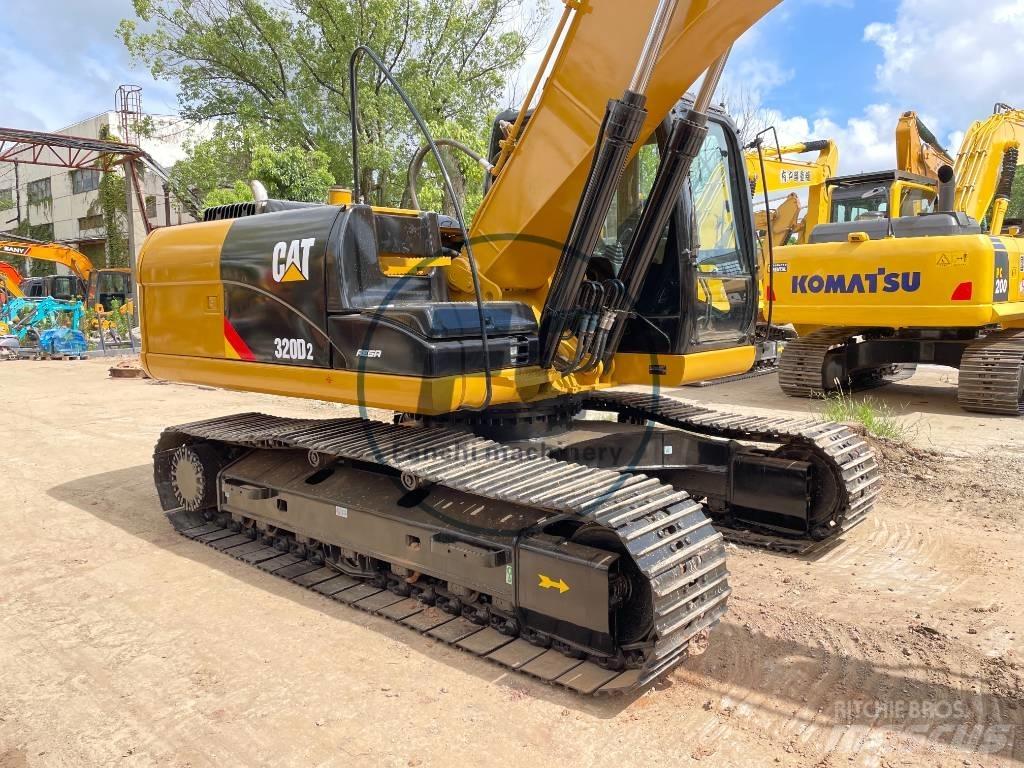 CAT 320 D 2 Midigrävmaskiner 7t - 12t