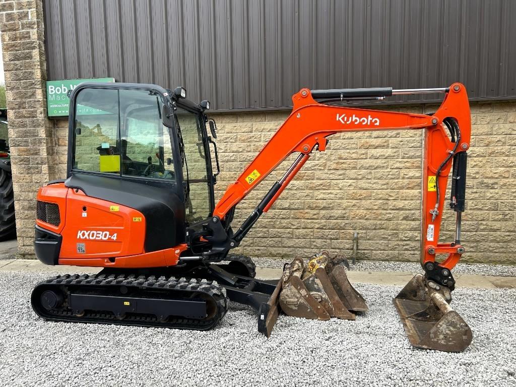 Kubota KX030-4 Minigrävare < 7t